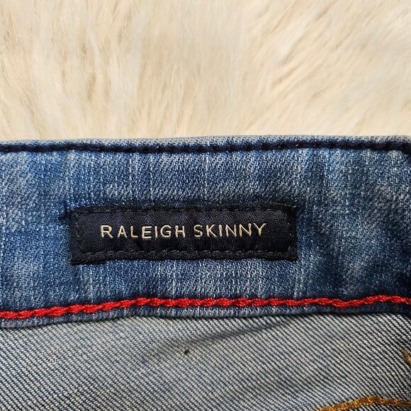 Tommy Hilfiger Women's Raleigh Skinny Light Wash Denim Jeans Size: 8 - Picture 9 of 10